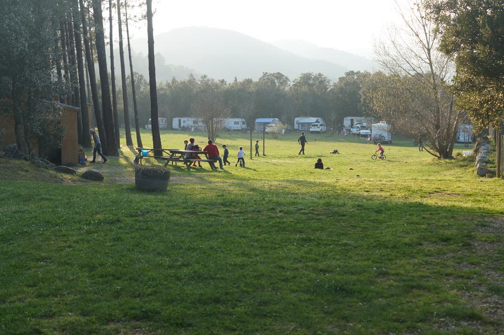 Camping Macanet De Cabrenys Luaran gambar